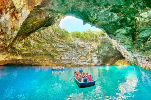 melissani lake tour